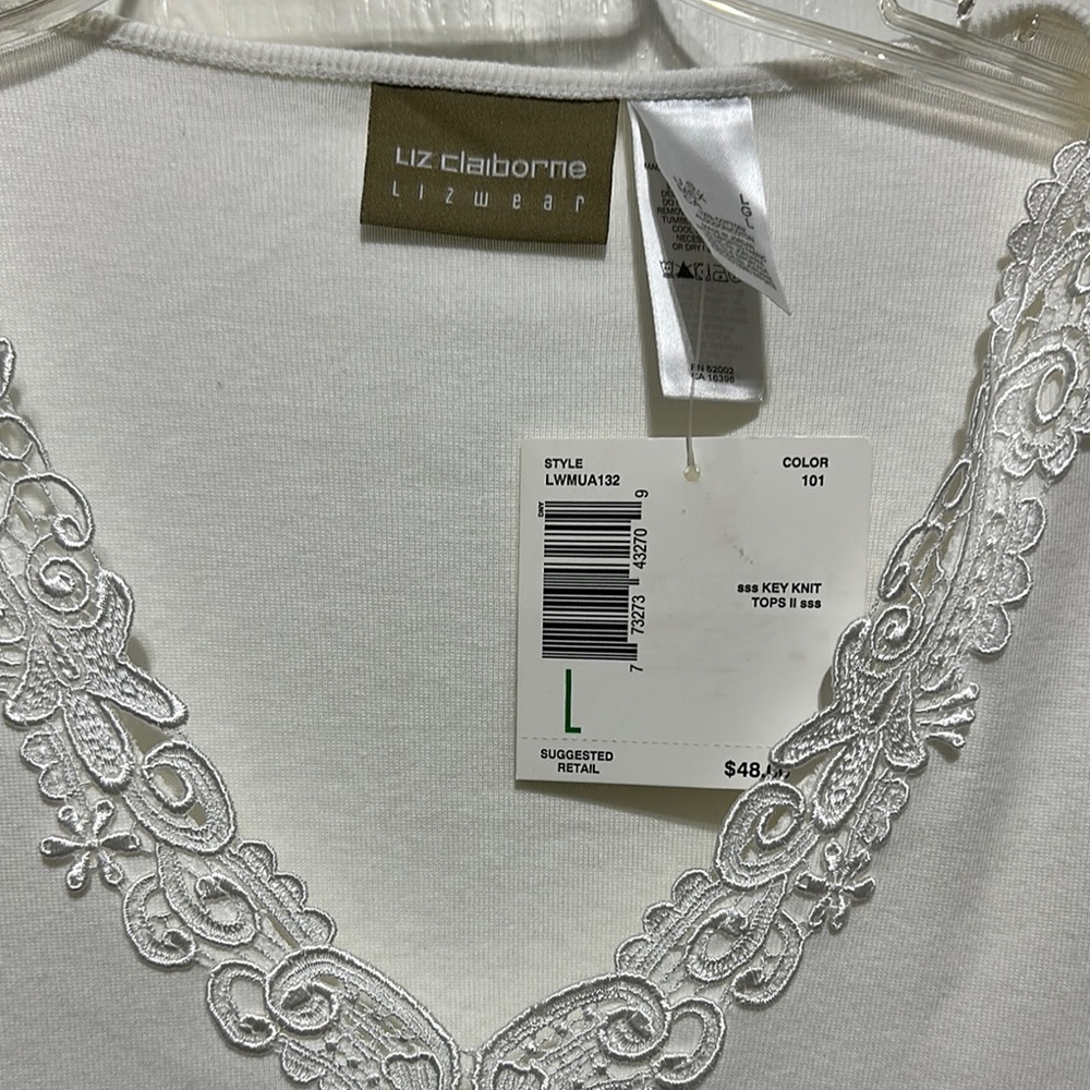 White Lace Trim V-Neck Top - Picture 2 of 5